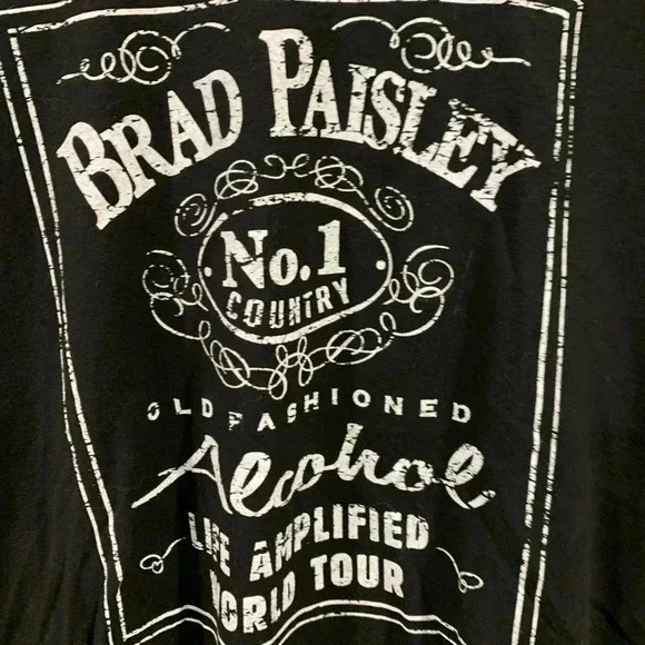 Brad Paisley Life Amplified Tour Concert  T-Shirt - Picture 3 of 6